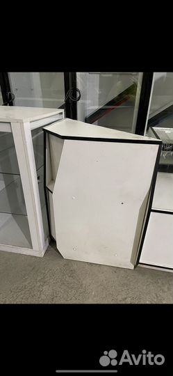 Прилавок, кассовый стол