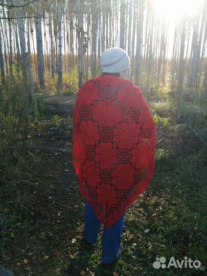 Шаль вязаная