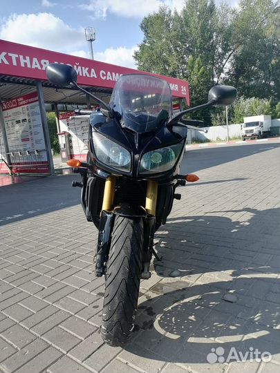 Yamaha FZ1