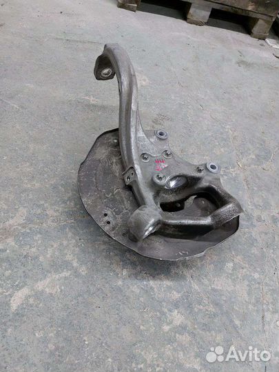 Кулак передний правый Mercedes W205 C-class