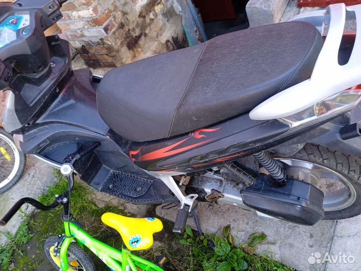 Скутер 50 куб