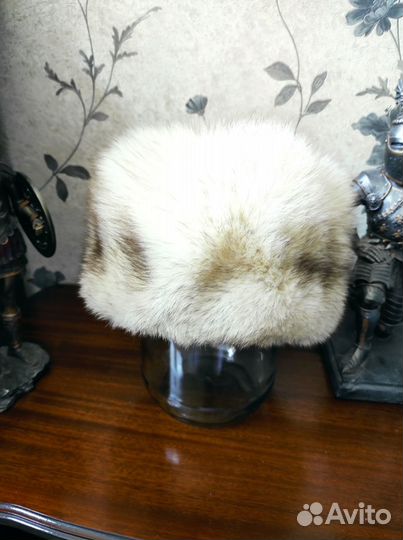 Шапки зимние, меховые, женские, 4 шт