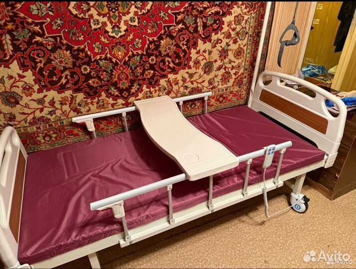 Медицинская кровать с электроприводом бу DB-7