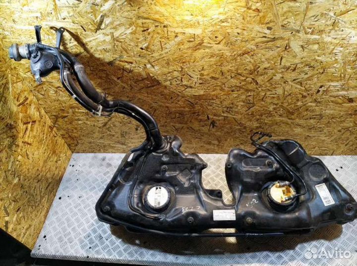 Бак топливный Mercedes C W203 2002