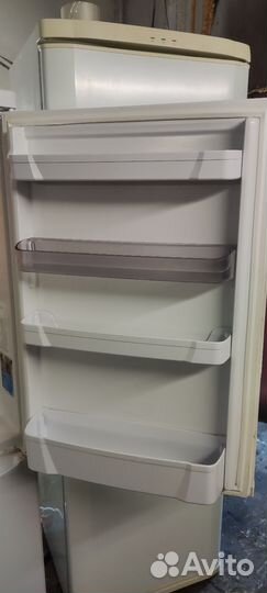 Холодильник Indesit NBM420