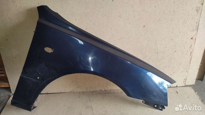 Крыло правое accent