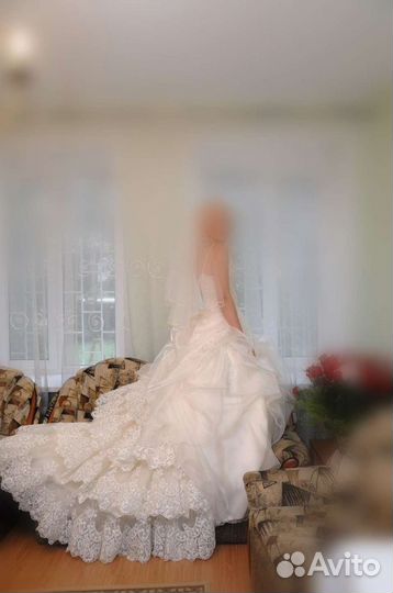 Свадебное платье цвета шампань 44-46 р-р
