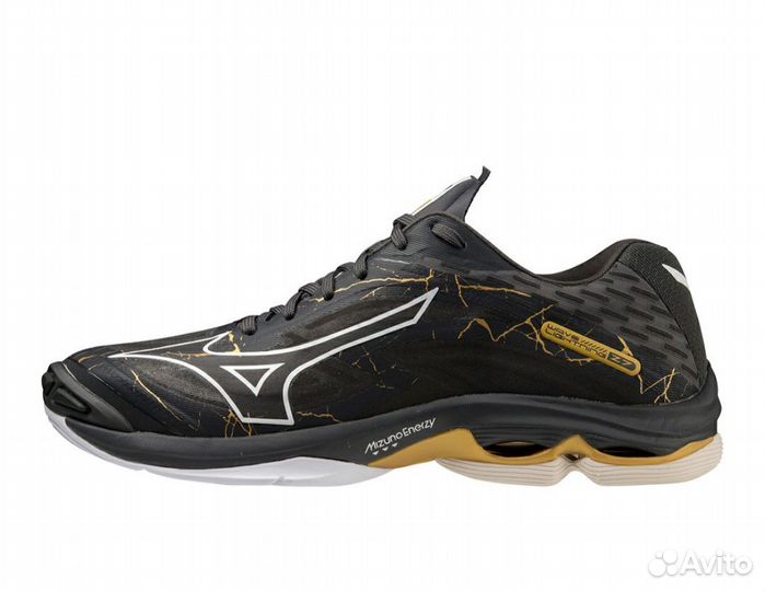 Mizuno wave lightning z7