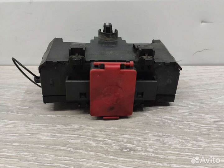 Блок предохранителей Mercedes A2035450803
