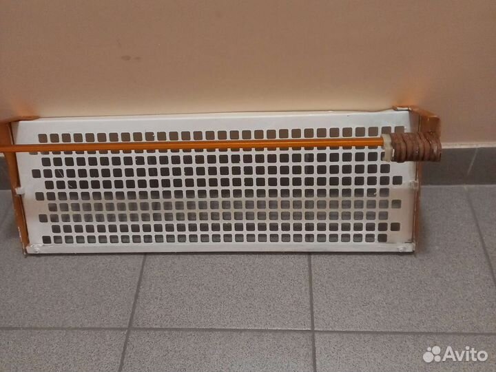 Вешалка для одежды настенная