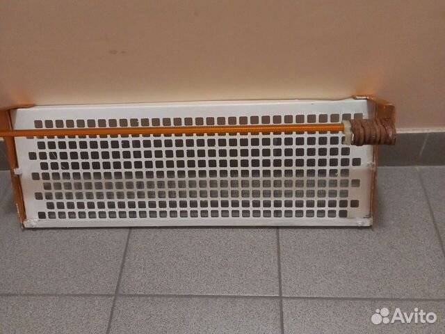 Вешалка для одежды настенная