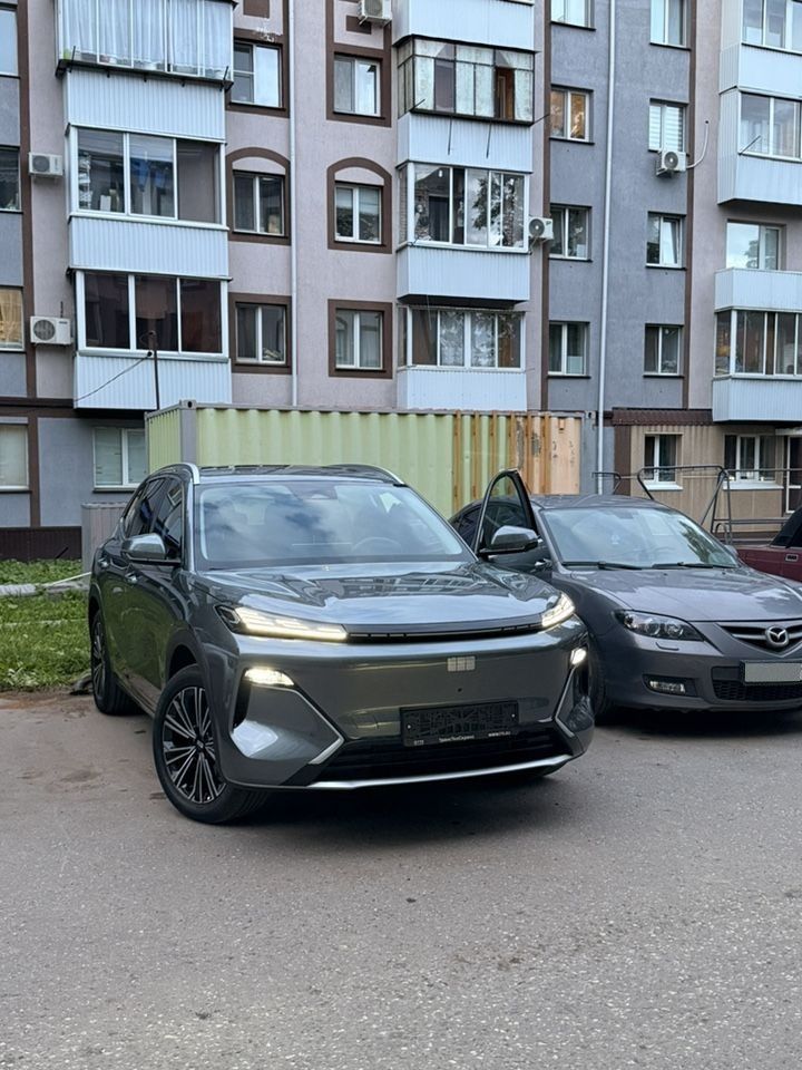 Geely EX5 Гибрид: фото из отзыва