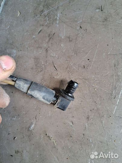 Трубка картерных газов на Ягуар s-type