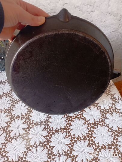 Чугунная сковорода