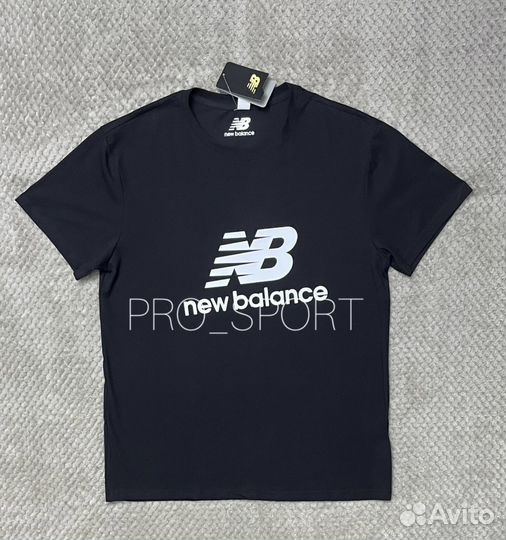 Футболка New Balance