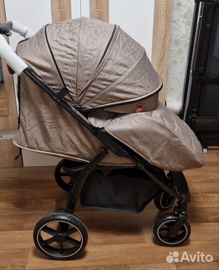 Прогулочная коляска новая