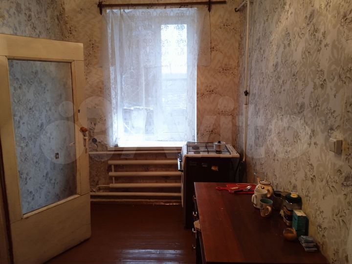 4-к. квартира, 70 м², 1/1 эт.