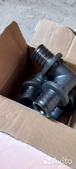 Фитинги и труба 40 rehau