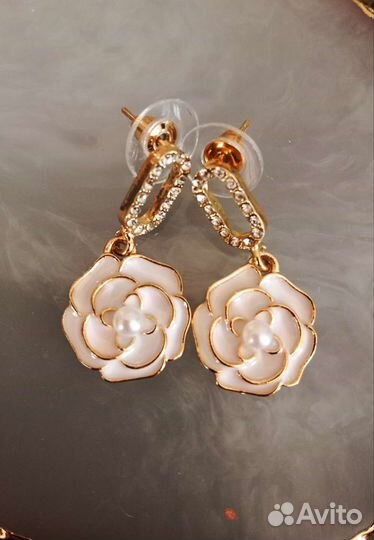 Серьги в стиле Шанель