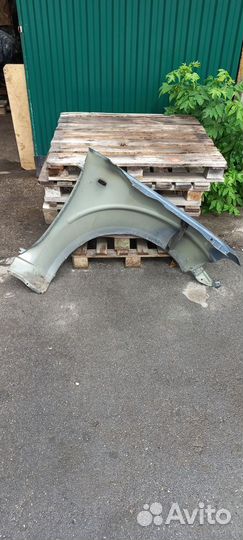 Крыло переднее левое Pathfinder r51