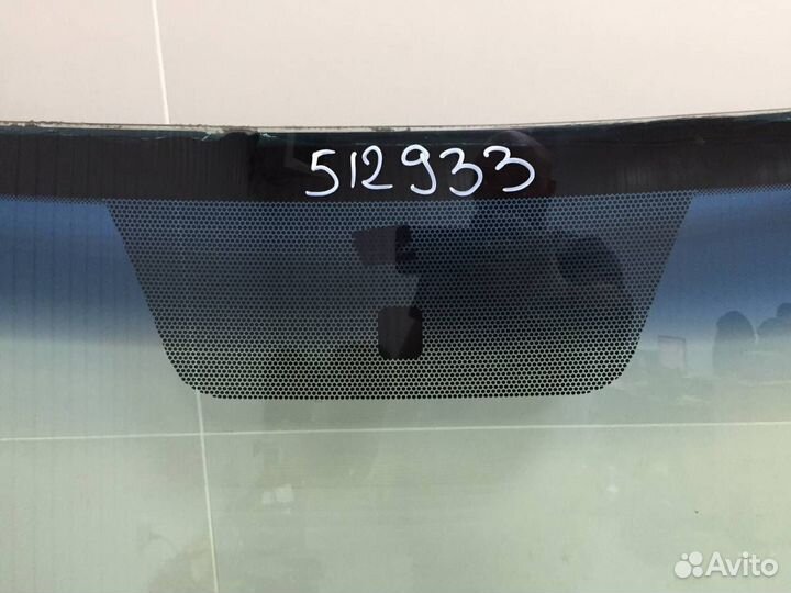 Стекло лобовое ветровое Renault Sandero 2009-2014