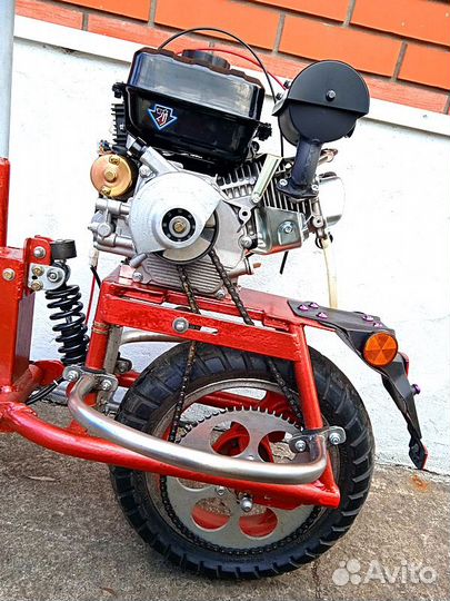 Самокат с мотором мотосамокат