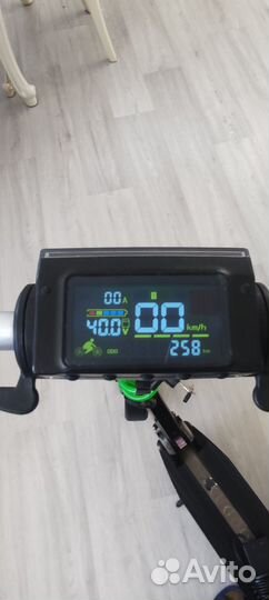 Самокат взрослый электрический бу