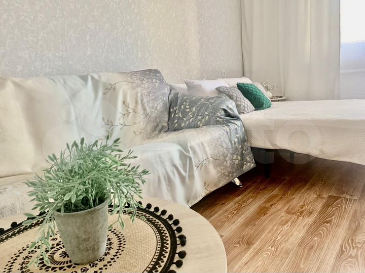 2-к. квартира, 62 м², 8/17 эт.