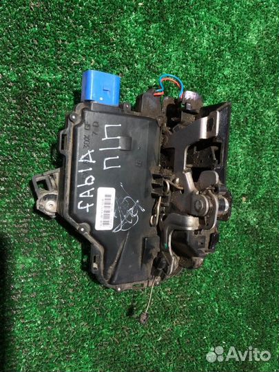 Замок двери передний правый Fabia Polo Transporter