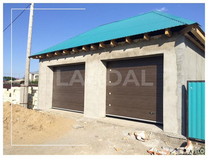 Секционные ворота