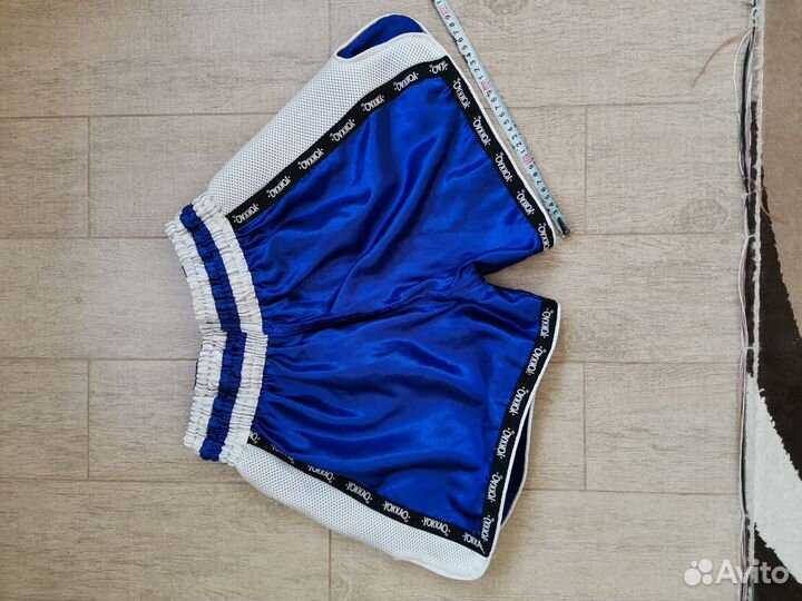 Спортивные шорты для тайского бокса