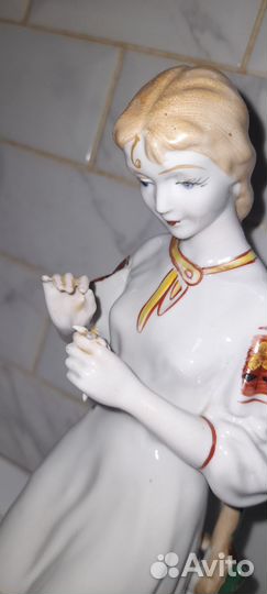Фарфоровые статуэтки СССР гадание на ромашке