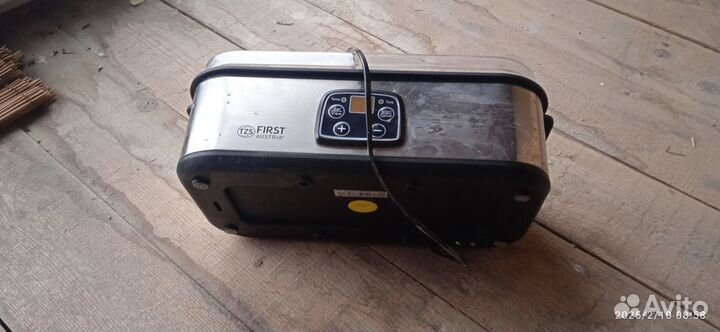 Йогуртница First в отличном рабочем и внешнем сост