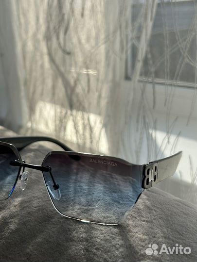 Солнцезащитные очки balenciaga