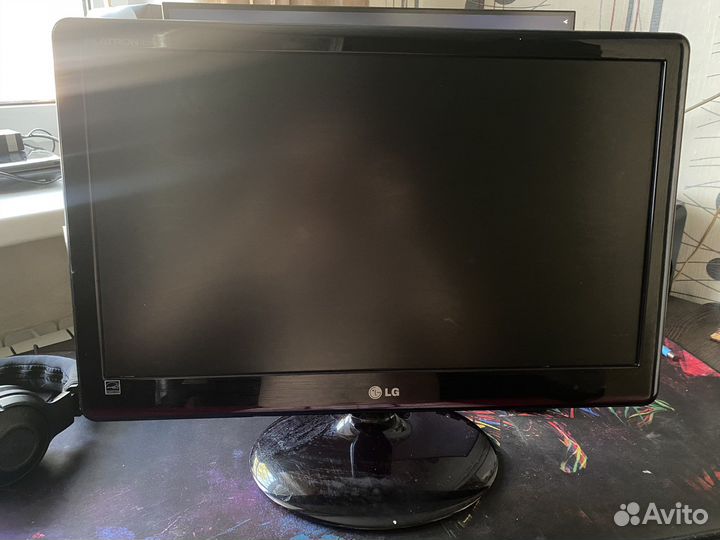 Монитор LG