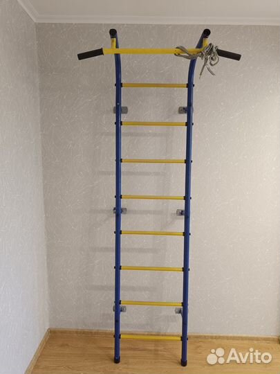 Шведская стенка с турником бу