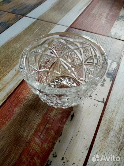 Ваза хрустальная
