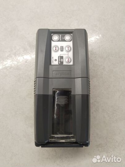 Автоматическая кормушка для рыб