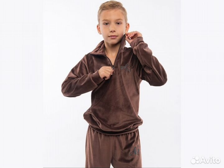 Велюровый спортивный костюм на мальчика