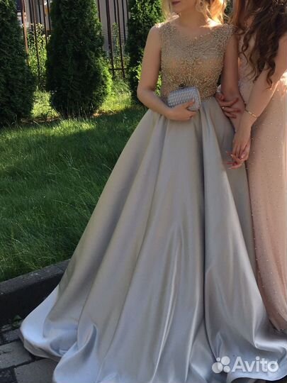 Вечернее платье