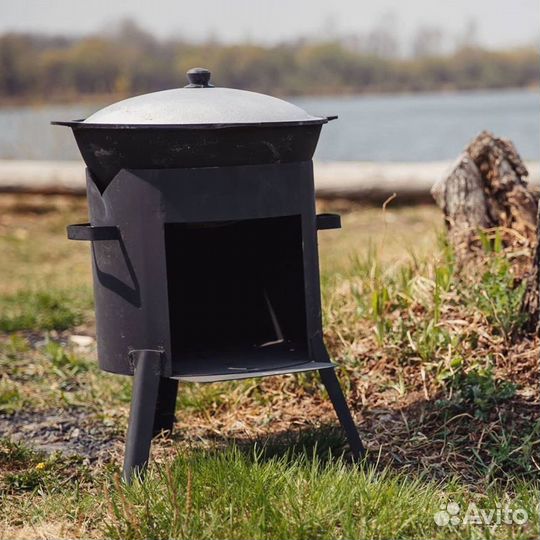 Казан чугунный с печкой