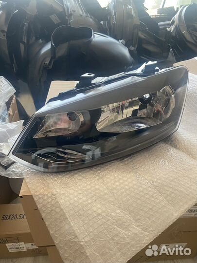 Фара левая Volkswagen Polo