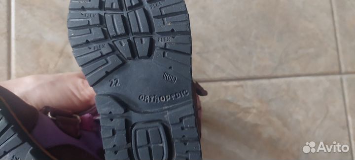 Ботинки демисезонные для девочки 20 и 22 размера