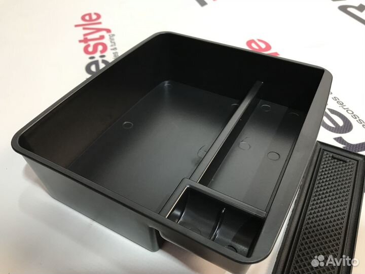 Органайзер в подлокотник Toyota Land Cruiser Prado