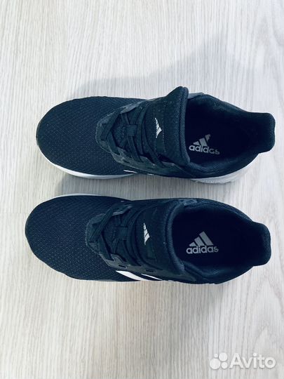 Кроссовки Adidas р.32