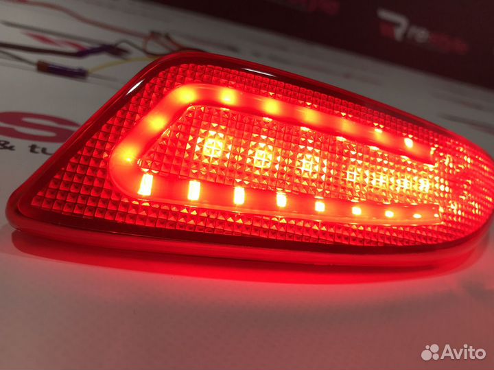 Катафоты Toyota Corolla 161 R723