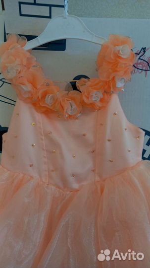 Нарядное платье для девочки