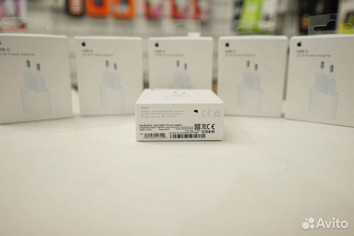 Зарядное устройство Apple 20W USB-C Original