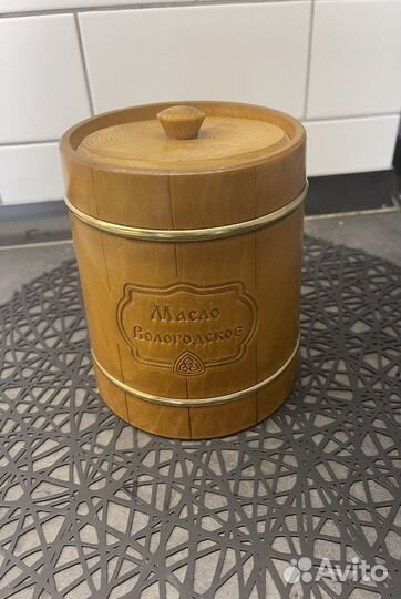 Бочонок деревянный и бочонок расписной