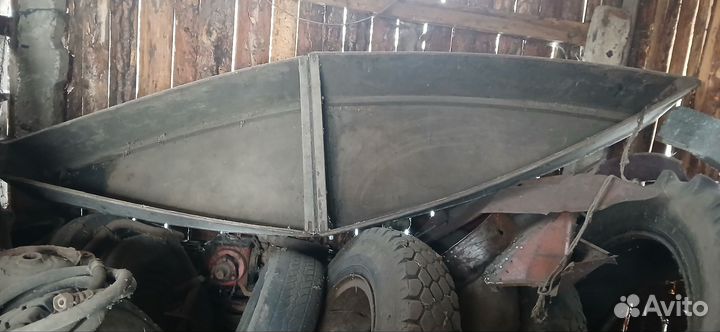 Лодка деревянная бу